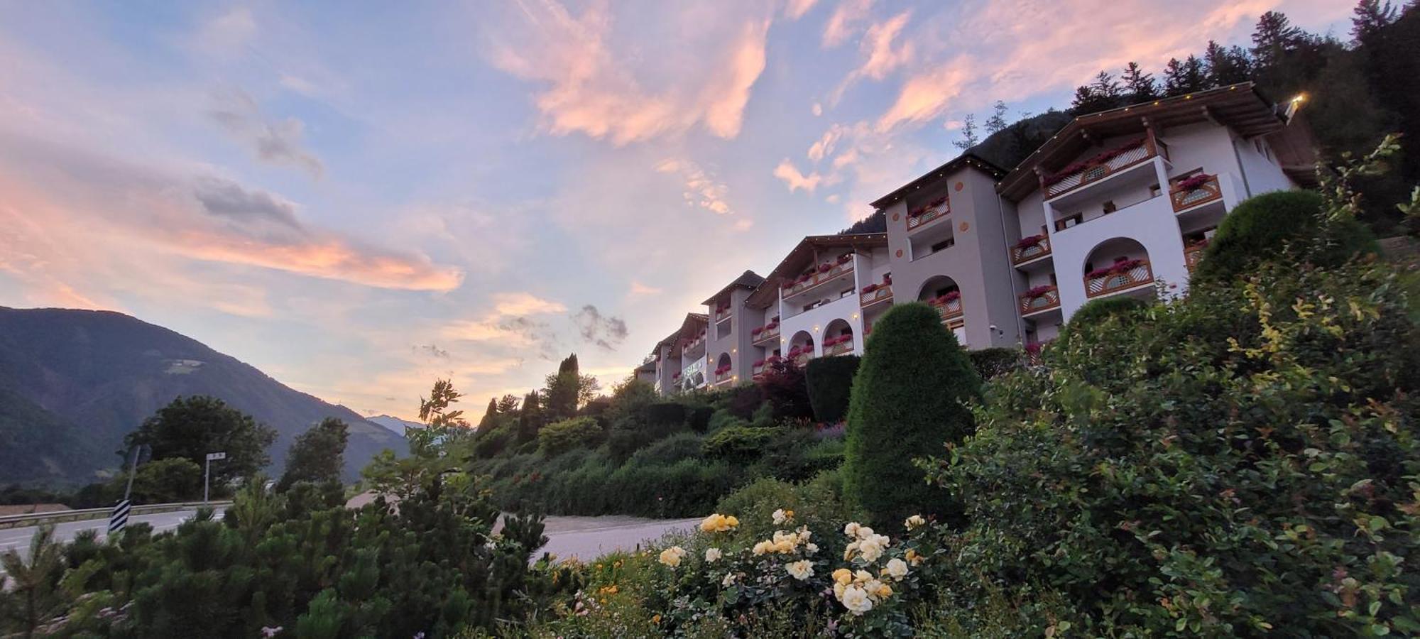 Hotel Saxl Campo di Trens Exterior photo